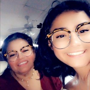 Meet your Posher, Sofia